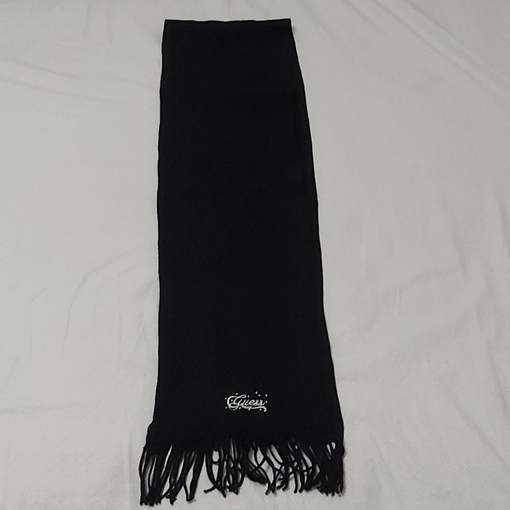 Black Scarf